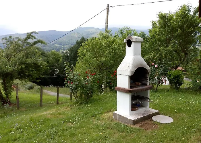 Etxe Xuri Διαμέρισμα *